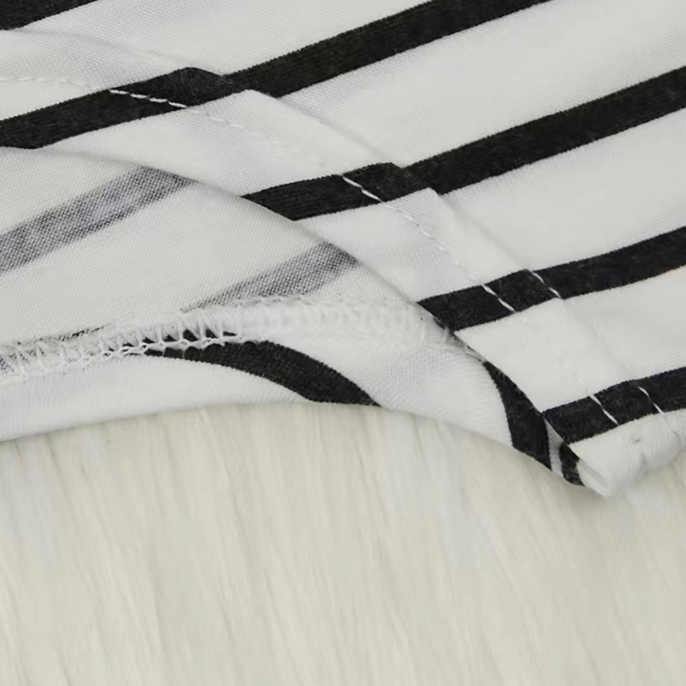 Black and white stripped maxi dress. So soft. Has pockets. Two sizes - Picture 6 of 6